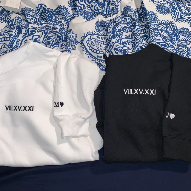 Personalized Couple Sweatshirt Hoodies With Embroidered Roman Numeral Anniversary Dates